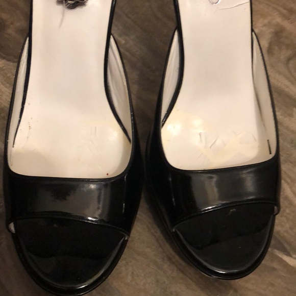 ALDO black patent leather peep toe heels pumps - Picture 9 of 9